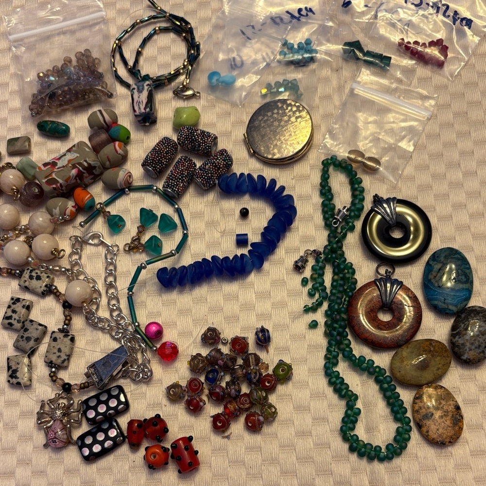 Beads & do dads